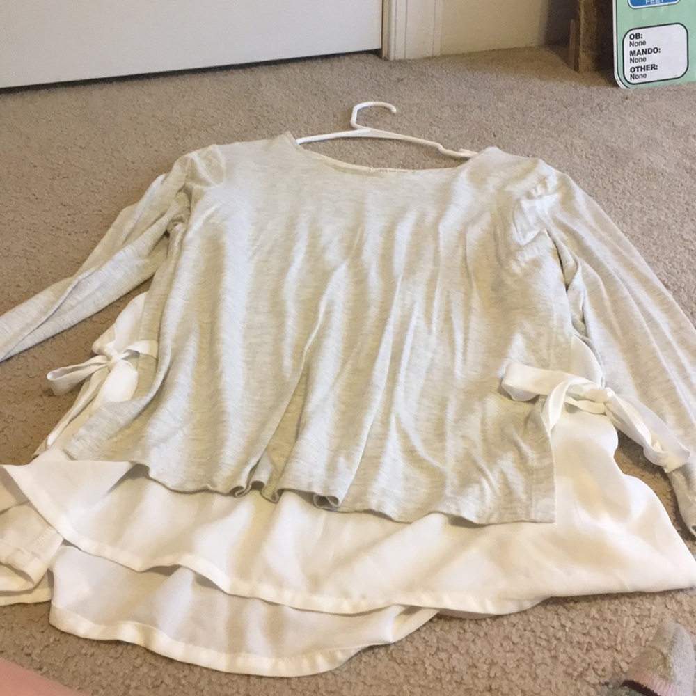White Top - Picture 2 of 5